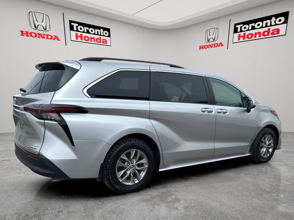 Used 2024 Toyota Sienna XLE XLE 8-Passenger FWD for sale online - Toronto Credit Auto