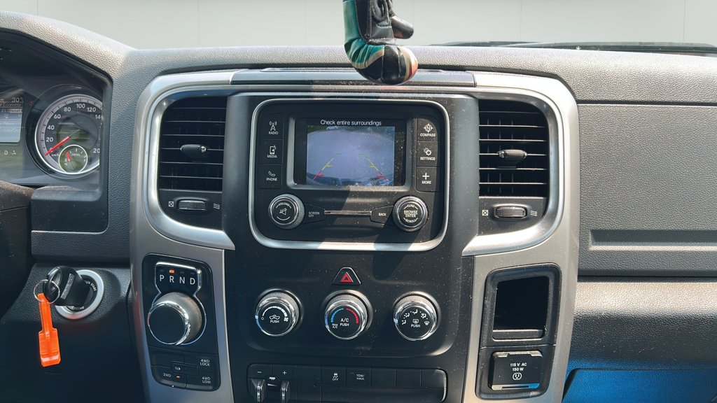 Used 2015 Ram 1500 SLT 4WD Quad Cab 140.5 SLT for sale online - Toronto Credit Auto