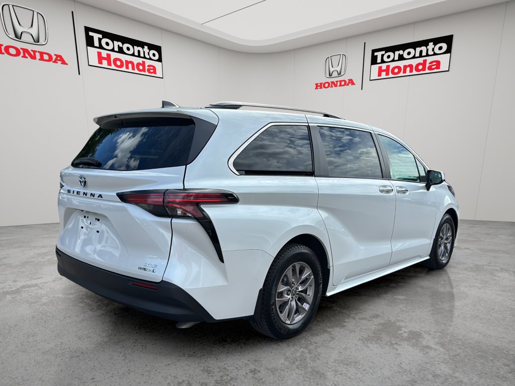 Used 2022 Toyota Sienna for sale online - Toronto Credit Auto