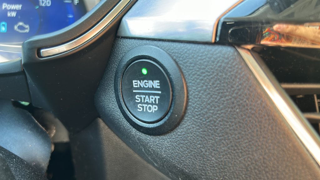 Used 2021 Ford Escape Titanium Hybrid Titanium Hybrid AWD for sale online - Toronto Credit Auto