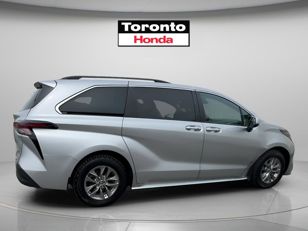 Used 2024 Toyota Sienna XLE XLE 8-Passenger FWD for sale online - Toronto Credit Auto