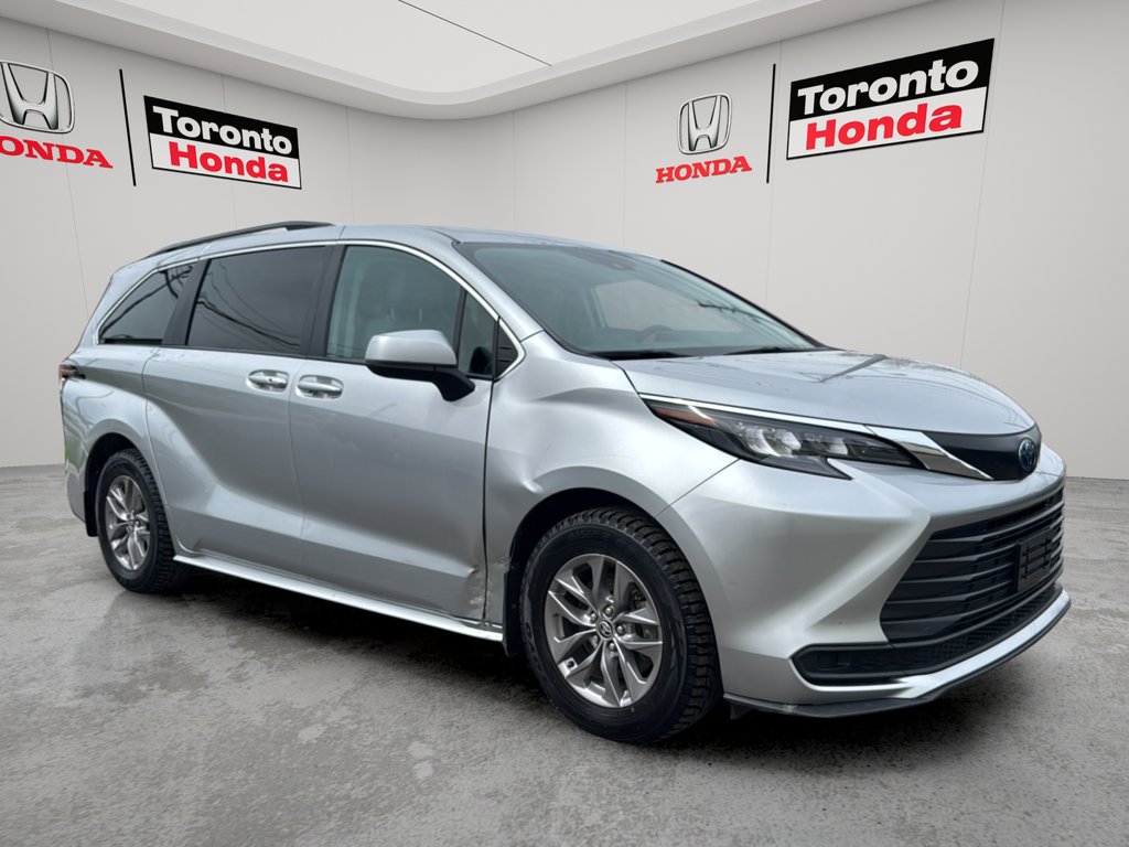 Used 2024 Toyota Sienna XLE XLE 8-Passenger FWD for sale online - Toronto Credit Auto