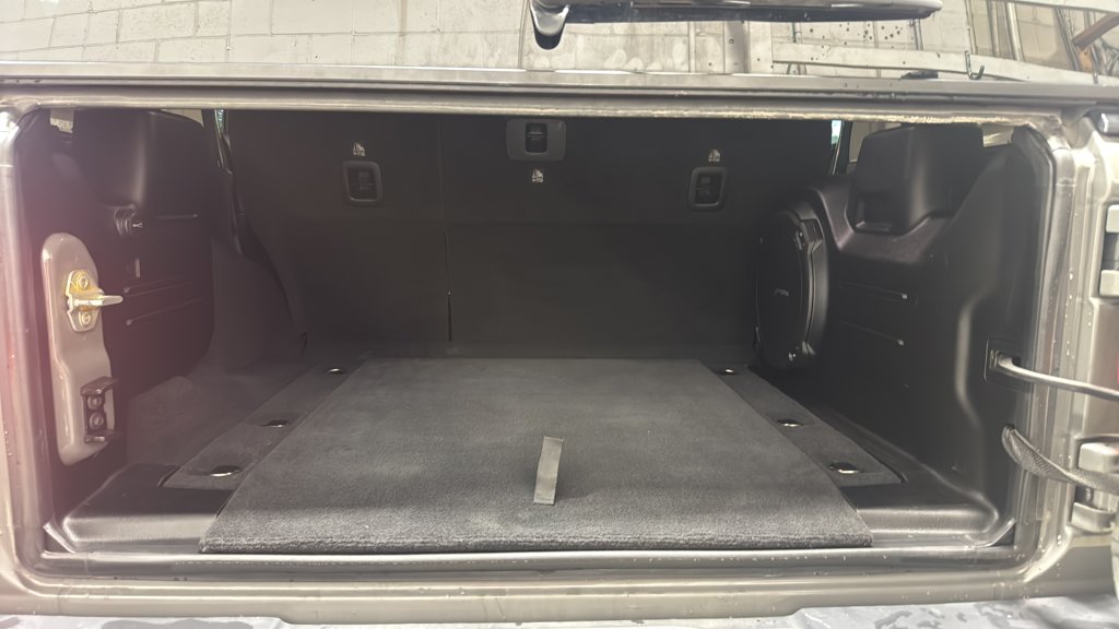 Used 2021 Jeep Wrangler Unlimited Sahara Unlimited Sahara 4x4 for sale online - Toronto Credit Auto