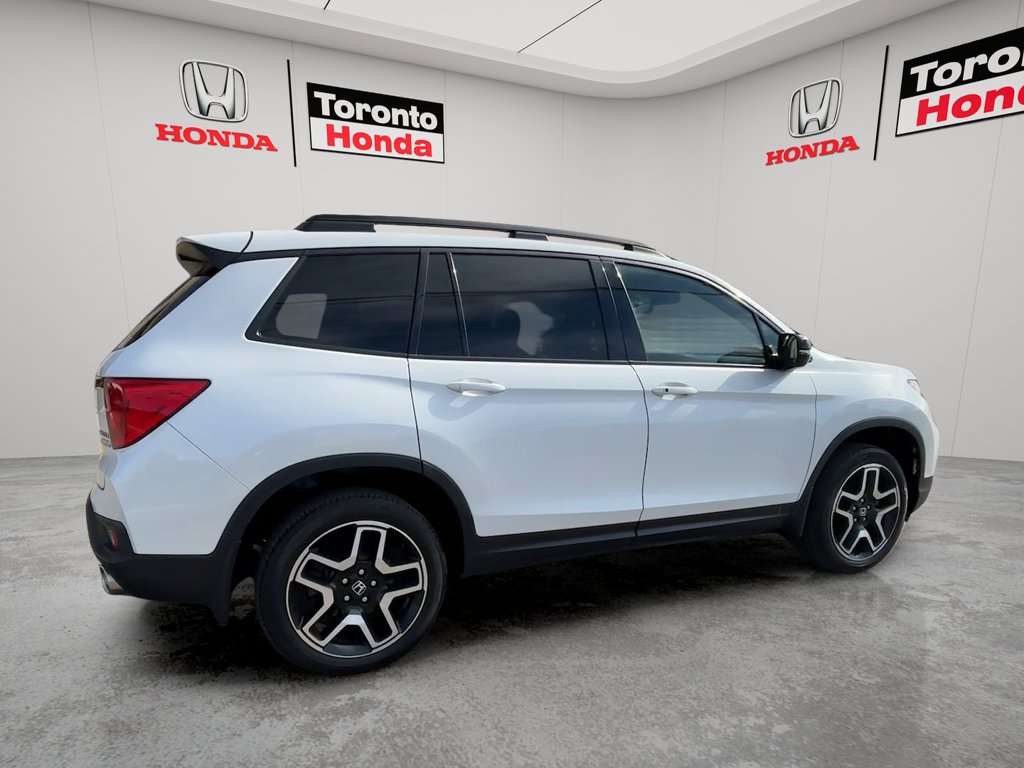 Used 2023 Honda Passport Touring Touring AWD for sale online - Toronto Credit Auto