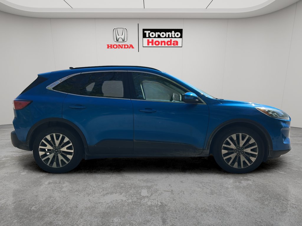 Used 2021 Ford Escape Titanium Hybrid Titanium Hybrid AWD for sale online - Toronto Credit Auto
