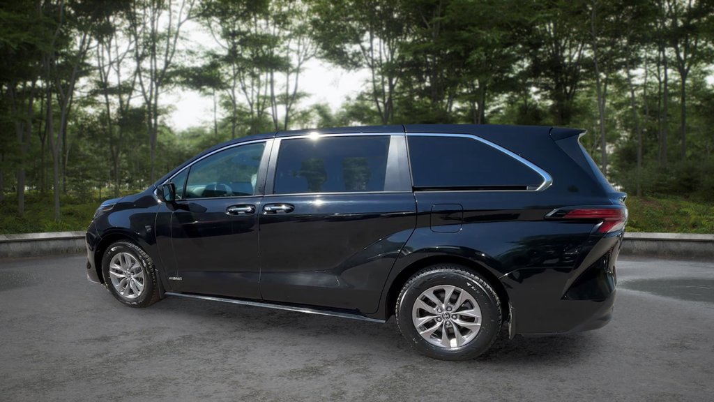Used 2021 Toyota Sienna XLE XLE 8-Passenger FWD for sale online - Toronto Credit Auto