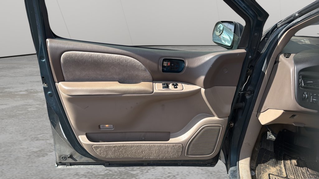 Used 1998 Toyota Sienna LE for sale online - Toronto Credit Auto