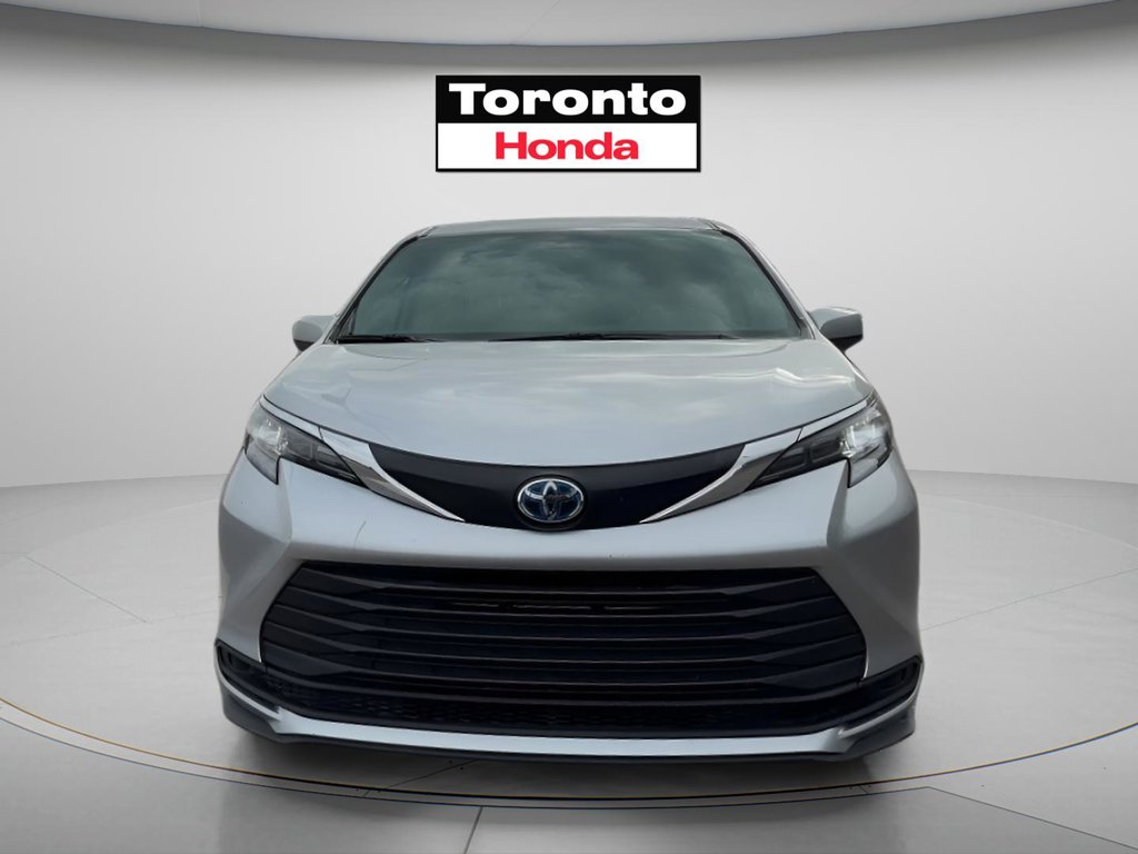 Used 2024 Toyota Sienna for sale online - Toronto Credit Auto