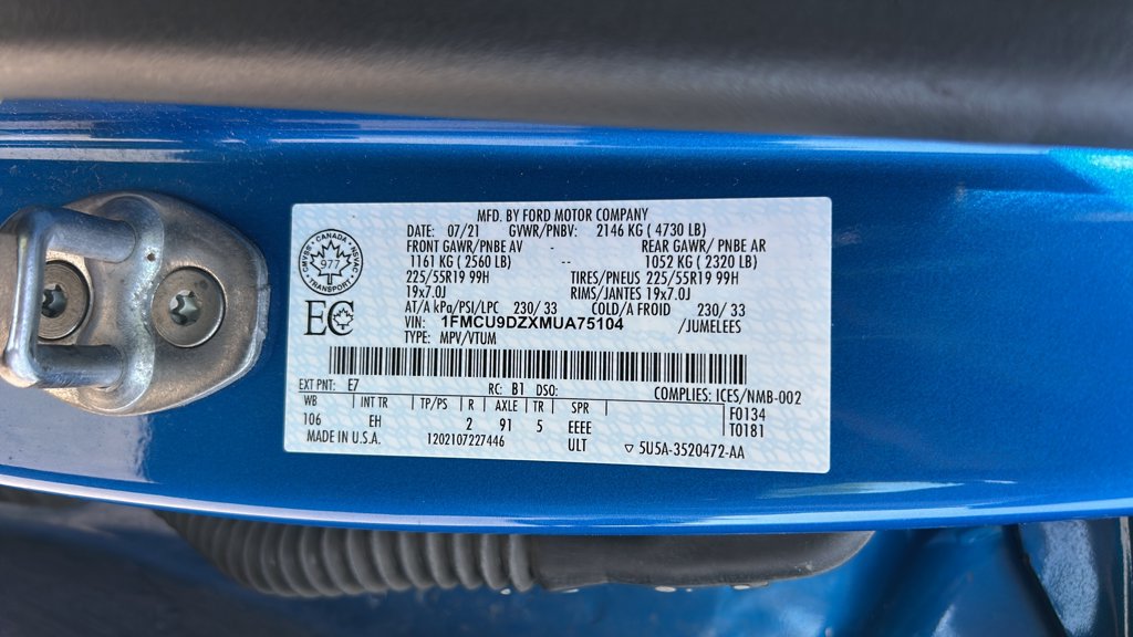 Used 2021 Ford Escape Titanium Hybrid Titanium Hybrid AWD for sale online - Toronto Credit Auto