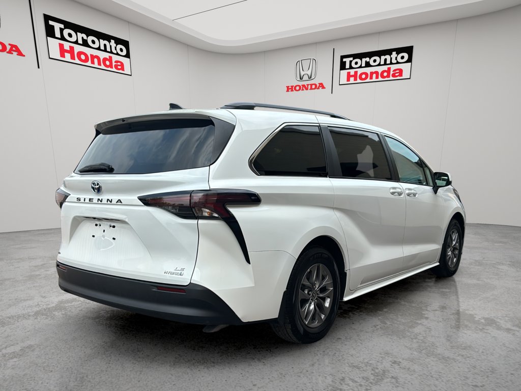 Used 2024 Toyota Sienna LE LE 8-Passenger AWD for sale online - Toronto Credit Auto