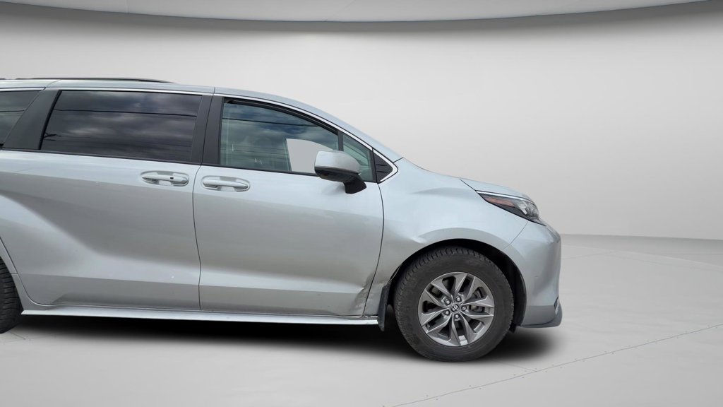 Used 2024 Toyota Sienna for sale online - Toronto Credit Auto