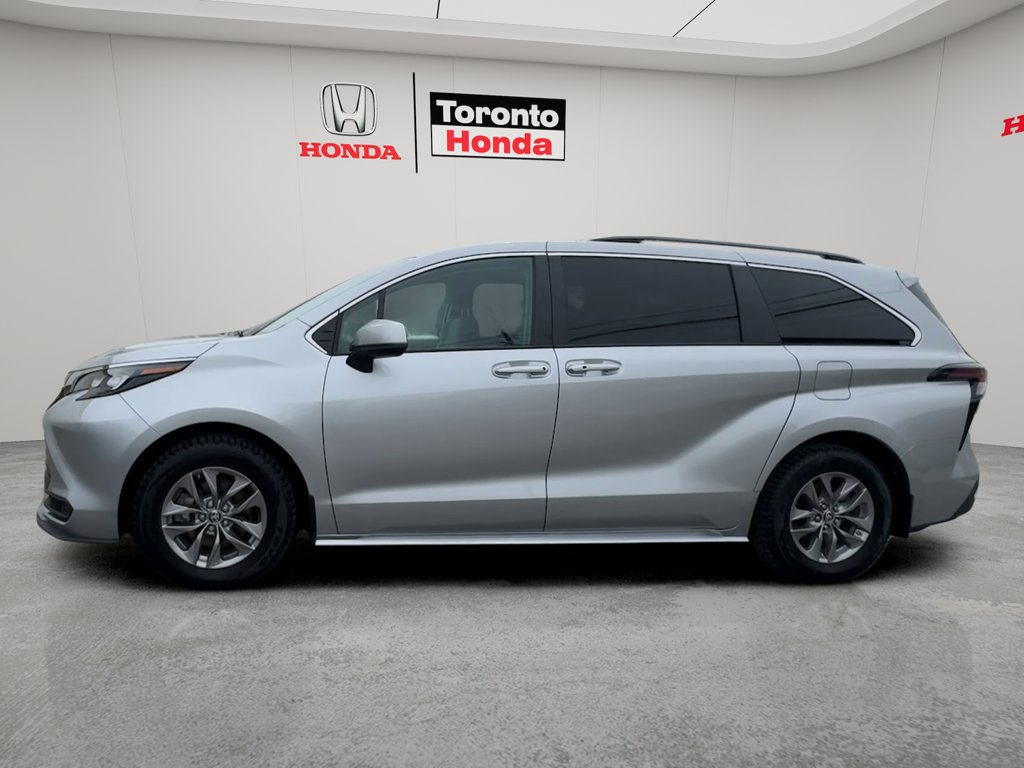 Used 2024 Toyota Sienna XLE XLE 8-Passenger FWD for sale online - Toronto Credit Auto