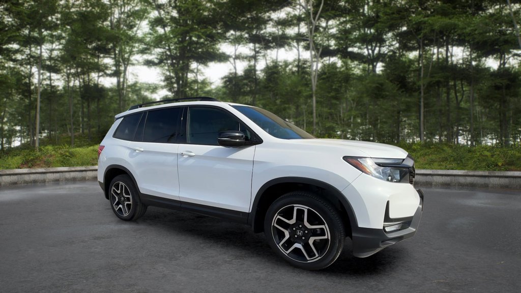 Used 2023 Honda Passport Touring Touring AWD for sale online - Toronto Credit Auto