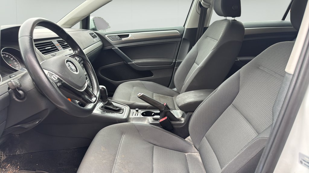 Used 2015 Volkswagen Golf 2.0 TDI Trendline for sale online - Toronto Credit Auto
