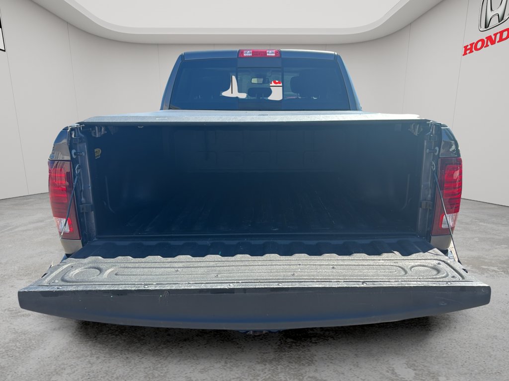Used 2019 Ram 1500 Classic Warlock Warlock 4x4 Crew Cab 5'7 Box for sale online - Toronto Credit Auto