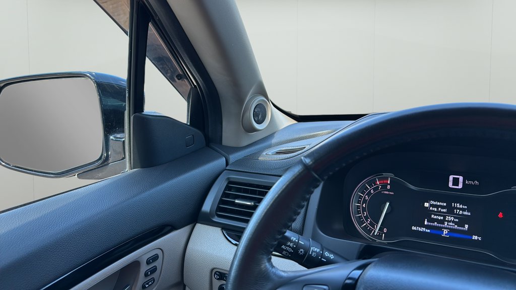 Used 2017 Honda Ridgeline Touring 4WD Crew Cab Touring for sale online - Toronto Credit Auto