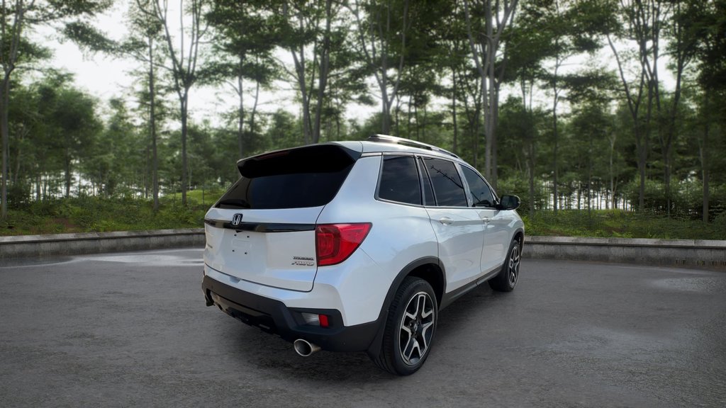 Used 2023 Honda Passport Touring Touring AWD for sale online - Toronto Credit Auto