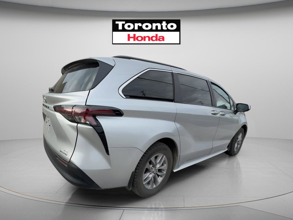Used 2024 Toyota Sienna for sale online - Toronto Credit Auto