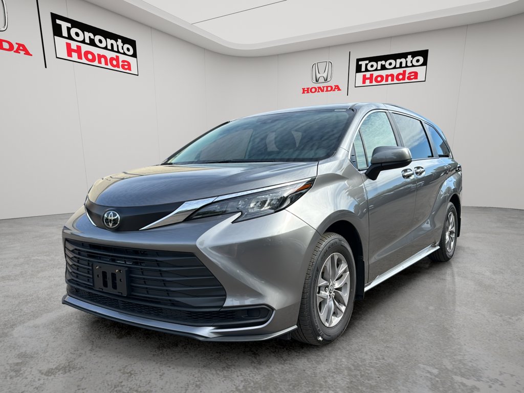Used 2026 Toyota Sienna LE LE 8-Passenger FWD for sale online - Toronto Credit Auto