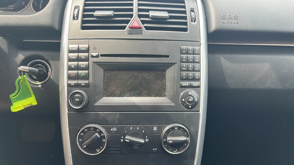 Used 2010 Mercedes-Benz B-Class B 200 4dr HB B 200 for sale online - Toronto Credit Auto
