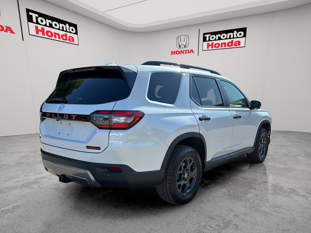 Used 2026 Honda Pilot TrailSport TrailSport AWD for sale online - Toronto Credit Auto