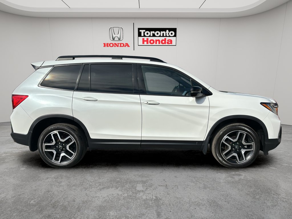 Used 2023 Honda Passport Touring Touring AWD for sale online - Toronto Credit Auto