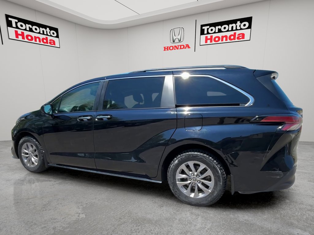 Used 2022 Toyota Sienna XLE XLE 8-Passenger FWD for sale online - Toronto Credit Auto