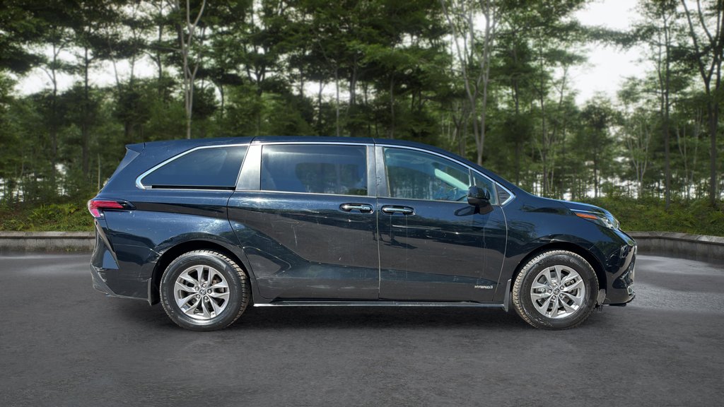 Used 2021 Toyota Sienna XLE XLE 8-Passenger FWD for sale online - Toronto Credit Auto