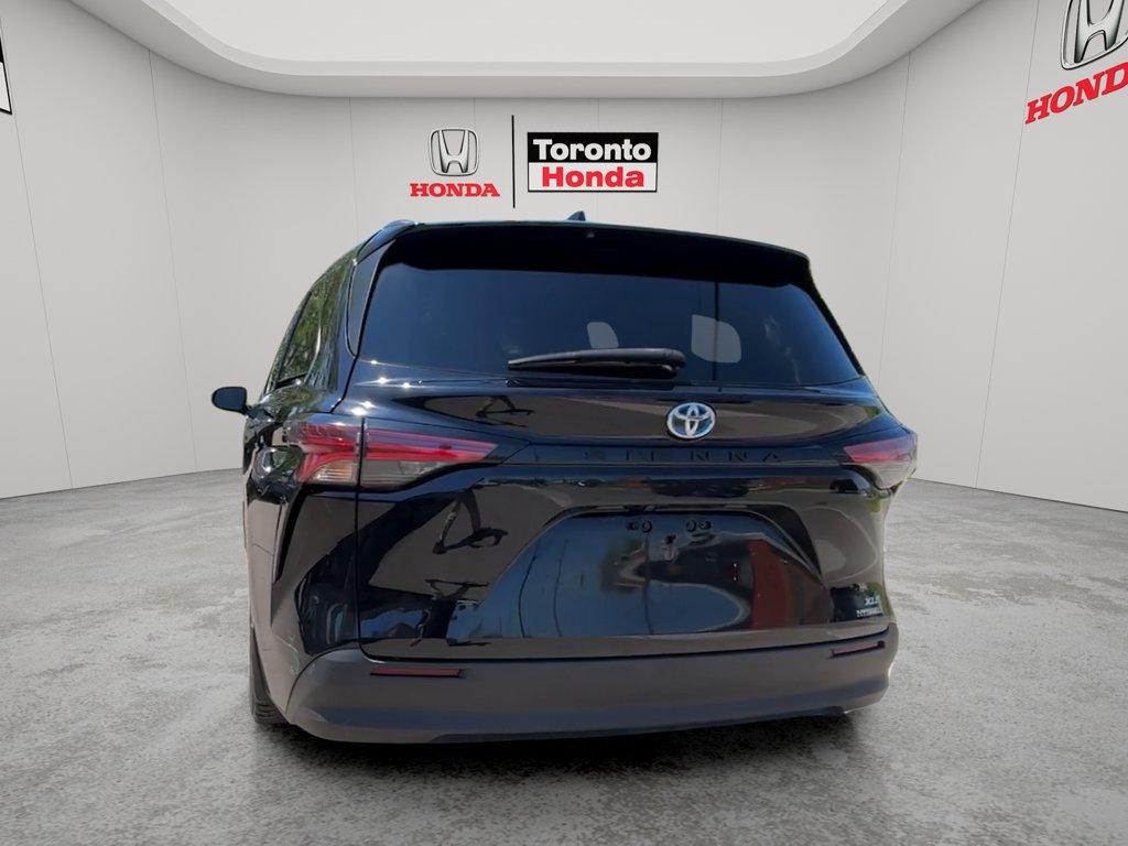 Used 2022 Toyota Sienna XLE XLE 8-Passenger FWD for sale online - Toronto Credit Auto