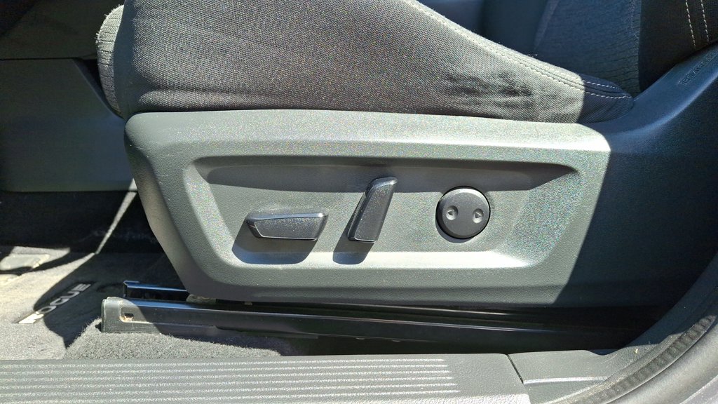 Used 2021 Nissan Rogue SV for sale online - Toronto Credit Auto