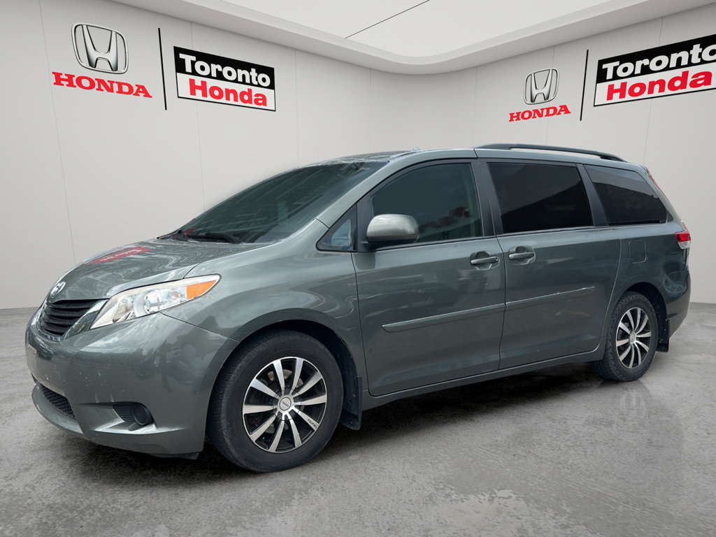 Used 2013 Toyota Sienna LE 5dr V6 LE 8-Pass FWD for sale online - Toronto Credit Auto