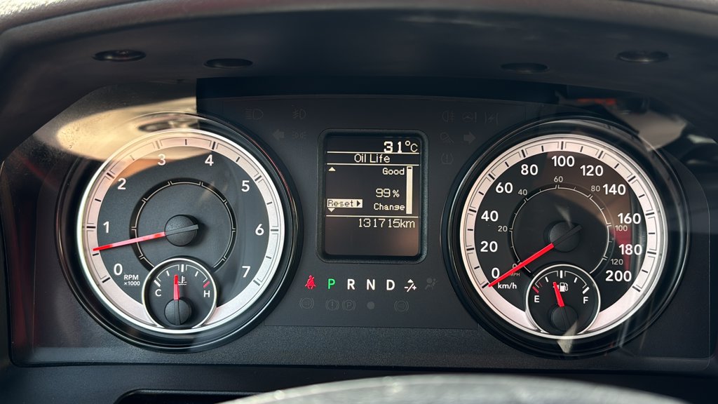 Used 2019 Ram 1500 Classic ST ST 4x4 Crew Cab 5'7 Box for sale online - Toronto Credit Auto