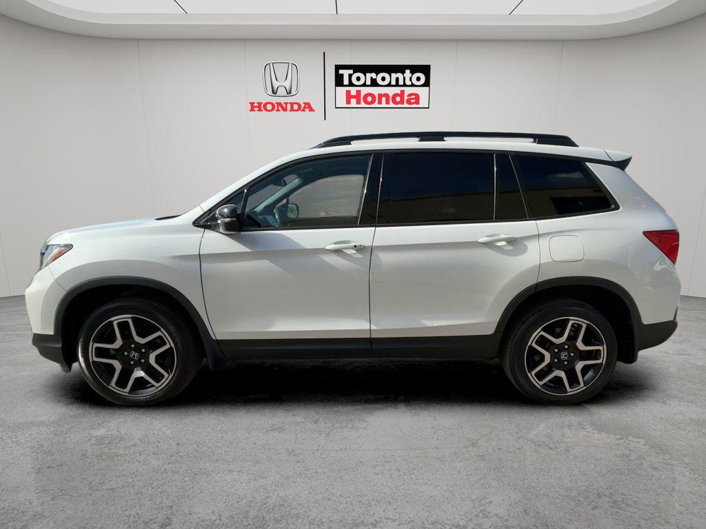 Used 2023 Honda Passport Touring Touring AWD for sale online - Toronto Credit Auto