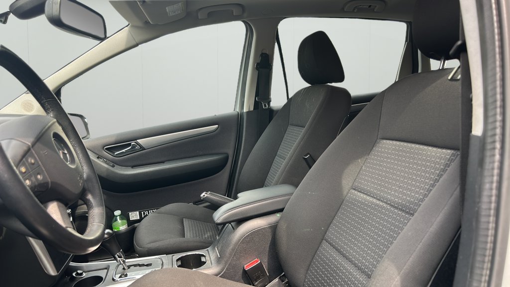 Used 2010 Mercedes-Benz B-Class B 200 4dr HB B 200 for sale online - Toronto Credit Auto