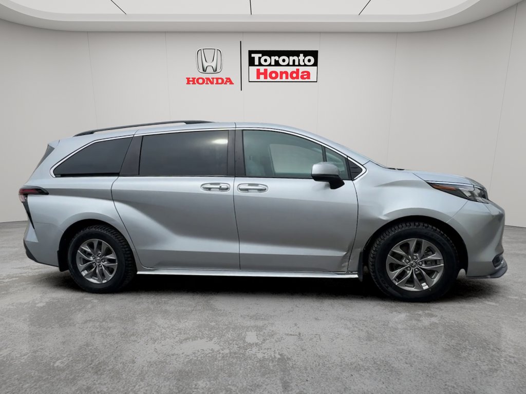 Used 2024 Toyota Sienna XLE XLE 8-Passenger FWD for sale online - Toronto Credit Auto