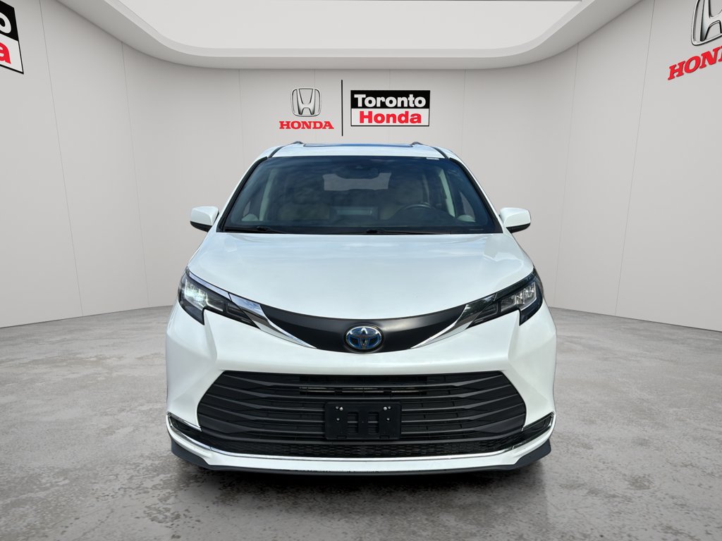 Used 2022 Toyota Sienna for sale online - Toronto Credit Auto