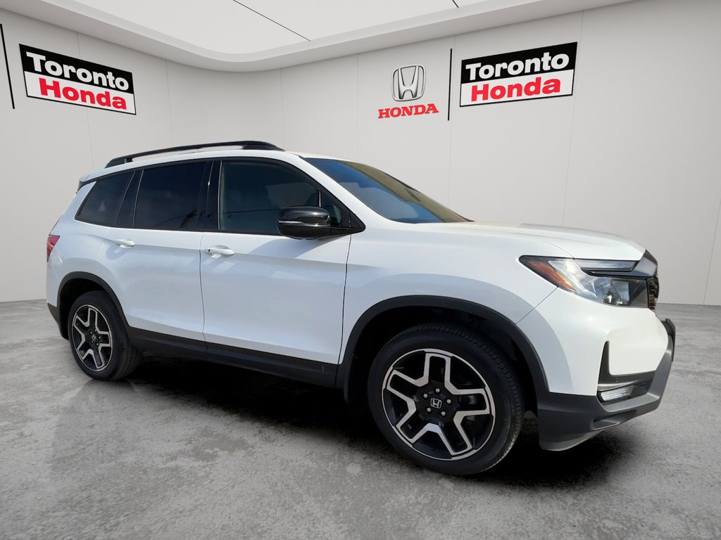 Used 2023 Honda Passport Touring Touring AWD for sale online - Toronto Credit Auto