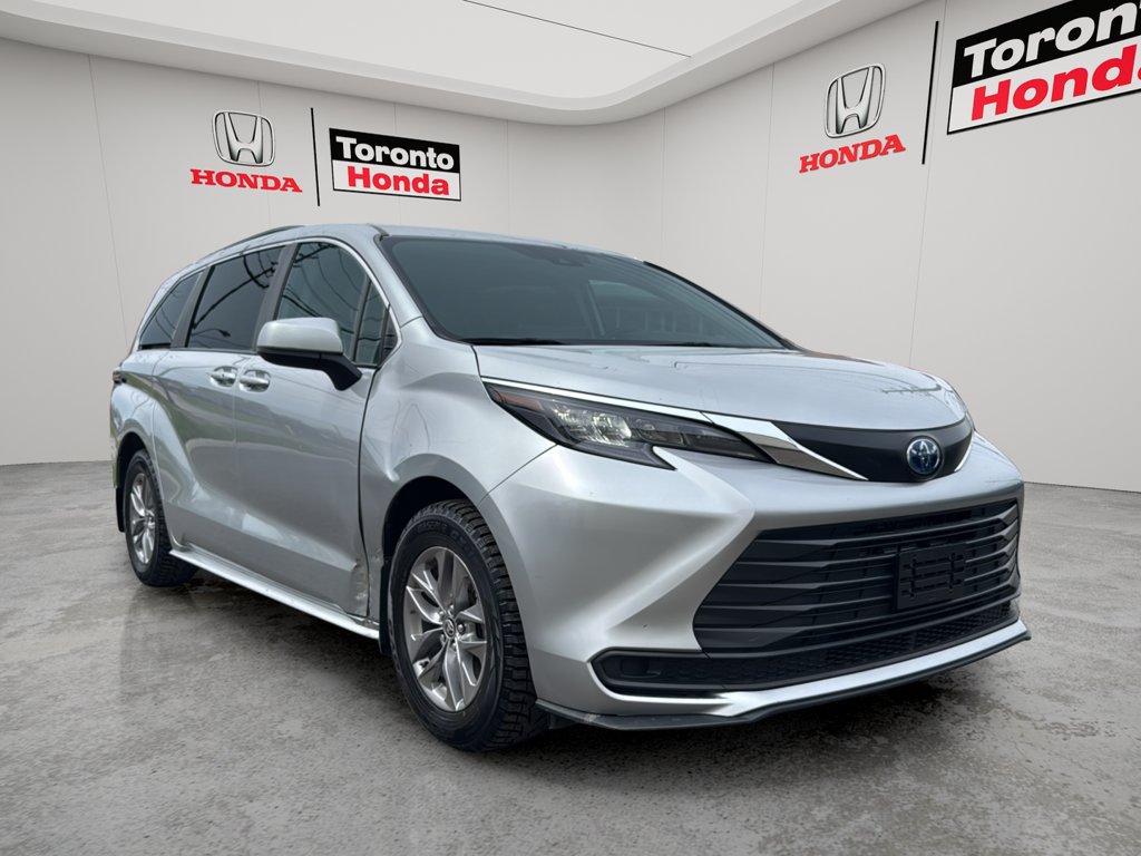 Used 2024 Toyota Sienna XLE XLE 8-Passenger FWD for sale online - Toronto Credit Auto