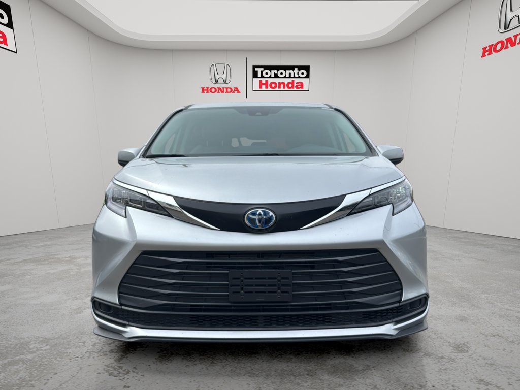 Used 2024 Toyota Sienna XLE XLE 8-Passenger FWD for sale online - Toronto Credit Auto