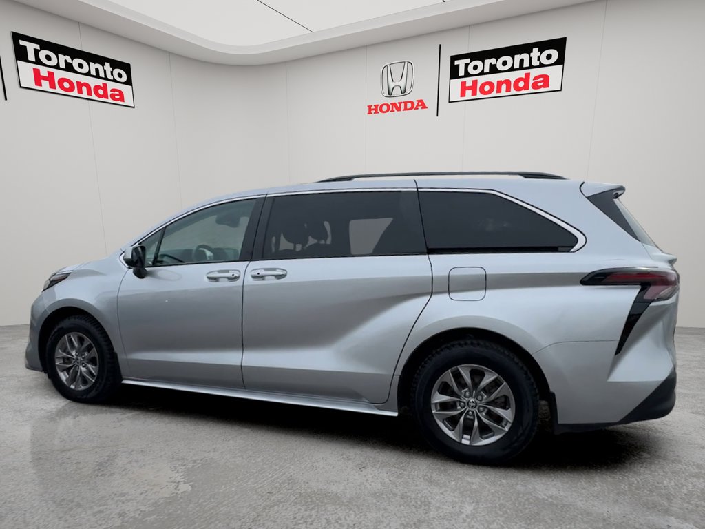 Used 2024 Toyota Sienna XLE XLE 8-Passenger FWD for sale online - Toronto Credit Auto