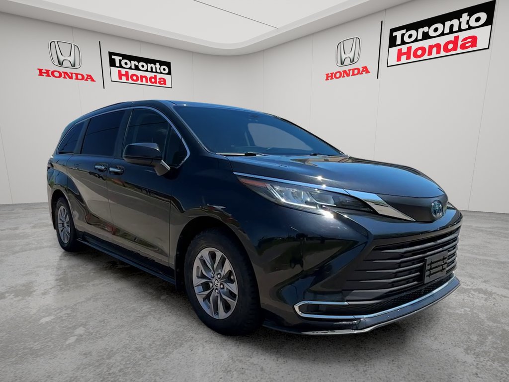 Used 2022 Toyota Sienna XLE XLE 8-Passenger FWD for sale online - Toronto Credit Auto