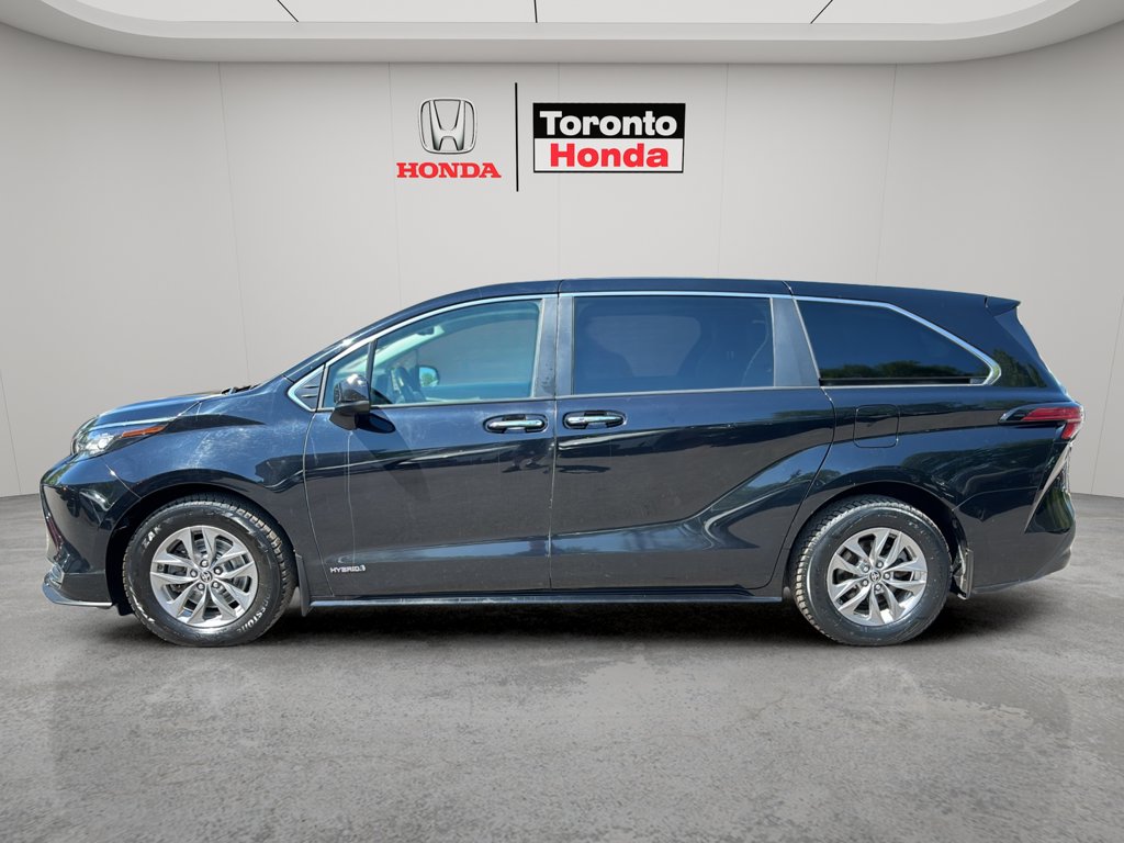 Used 2021 Toyota Sienna XLE XLE 8-Passenger FWD for sale online - Toronto Credit Auto
