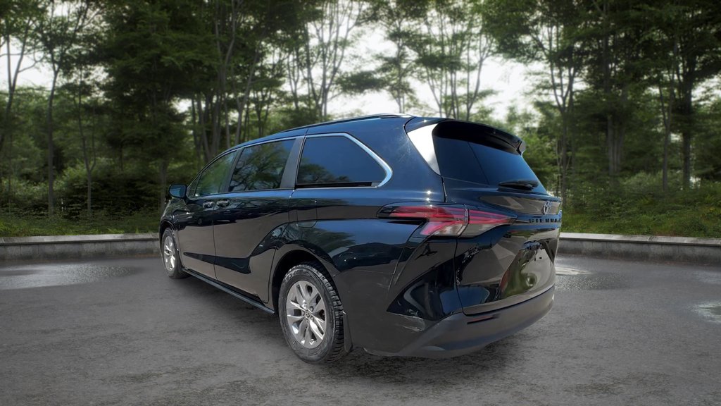 Used 2022 Toyota Sienna XLE XLE 8-Passenger FWD for sale online - Toronto Credit Auto