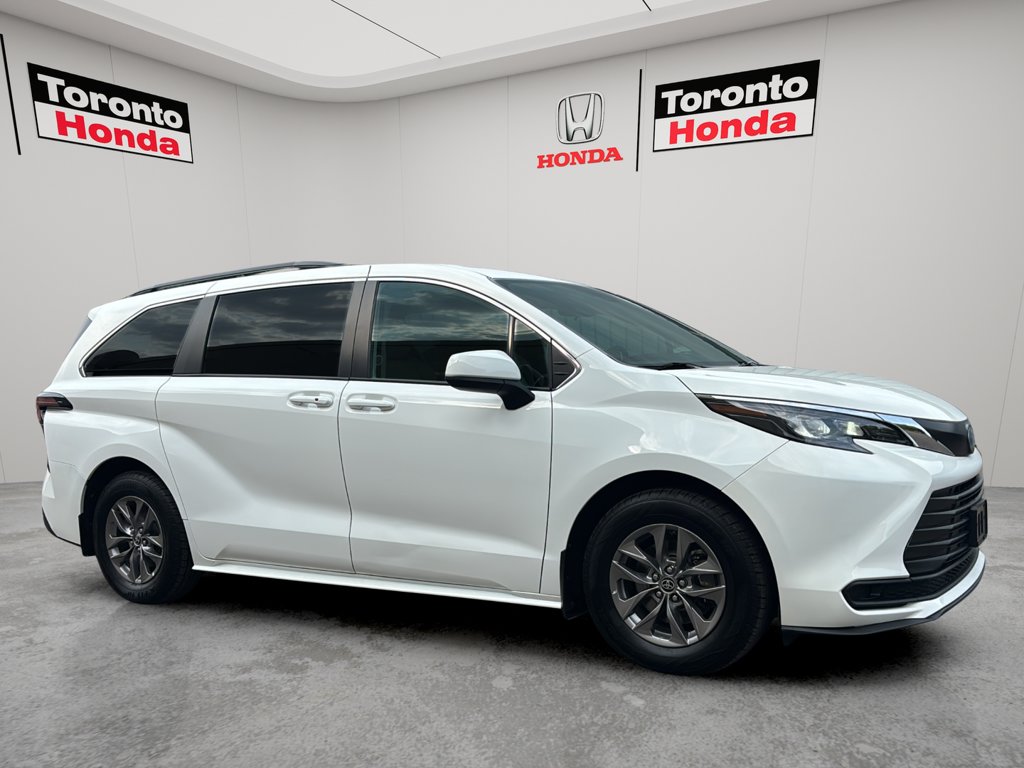 Used 2024 Toyota Sienna LE LE 8-Passenger AWD for sale online - Toronto Credit Auto