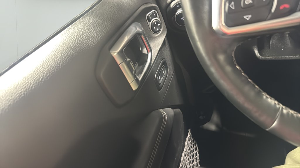 Used 2021 Jeep Wrangler Unlimited Sahara Unlimited Sahara 4x4 for sale online - Toronto Credit Auto