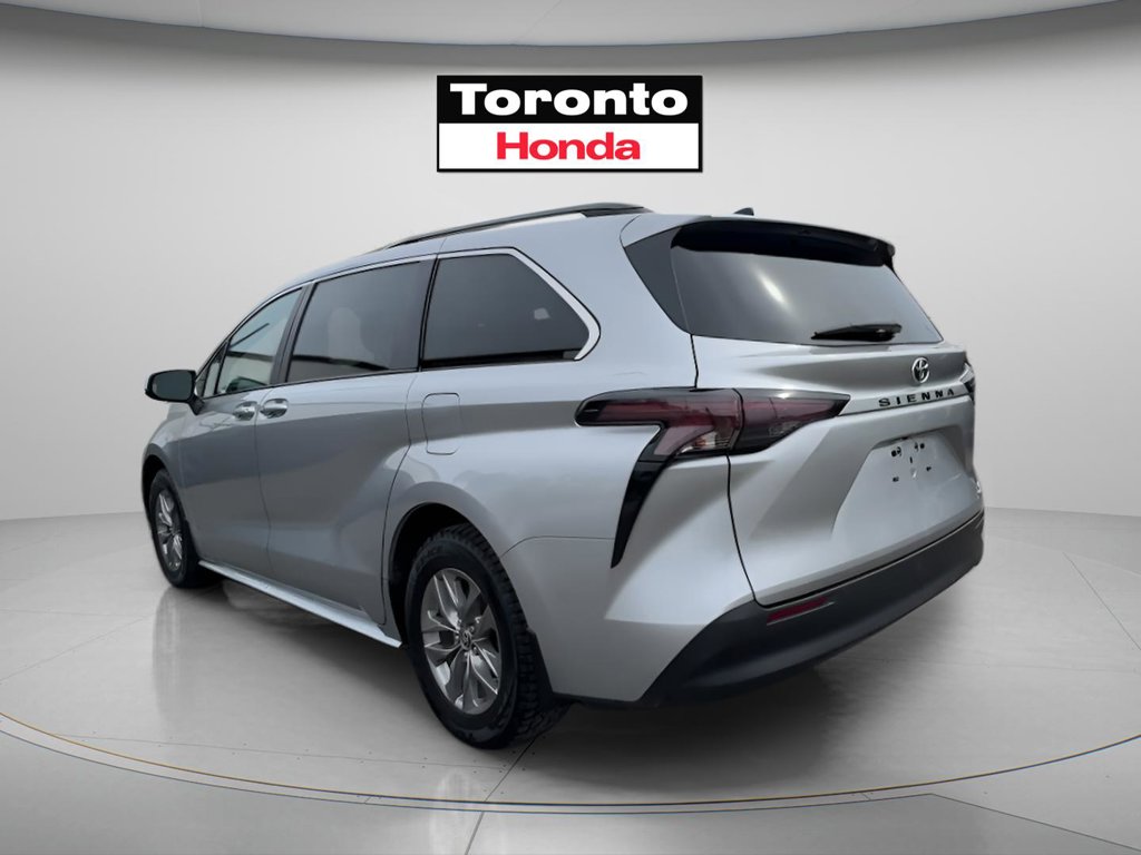 Used 2024 Toyota Sienna XLE XLE 8-Passenger FWD for sale online - Toronto Credit Auto