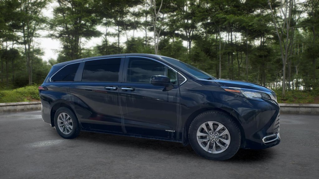 Used 2021 Toyota Sienna XLE XLE 8-Passenger FWD for sale online - Toronto Credit Auto