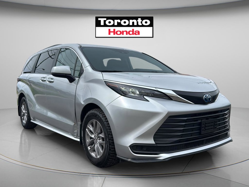 Used 2024 Toyota Sienna XLE XLE 8-Passenger FWD for sale online - Toronto Credit Auto
