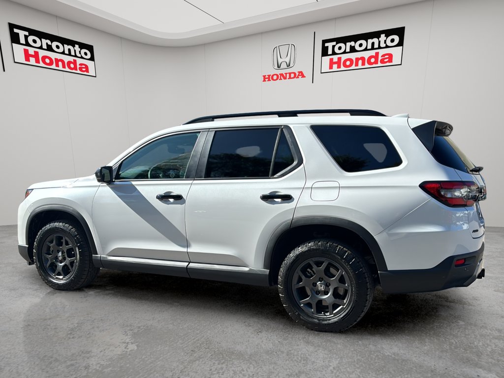 Used 2026 Honda Pilot TrailSport TrailSport AWD for sale online - Toronto Credit Auto