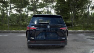Used 2021 Toyota Sienna XLE XLE 8-Passenger FWD for sale online - Toronto Credit Auto